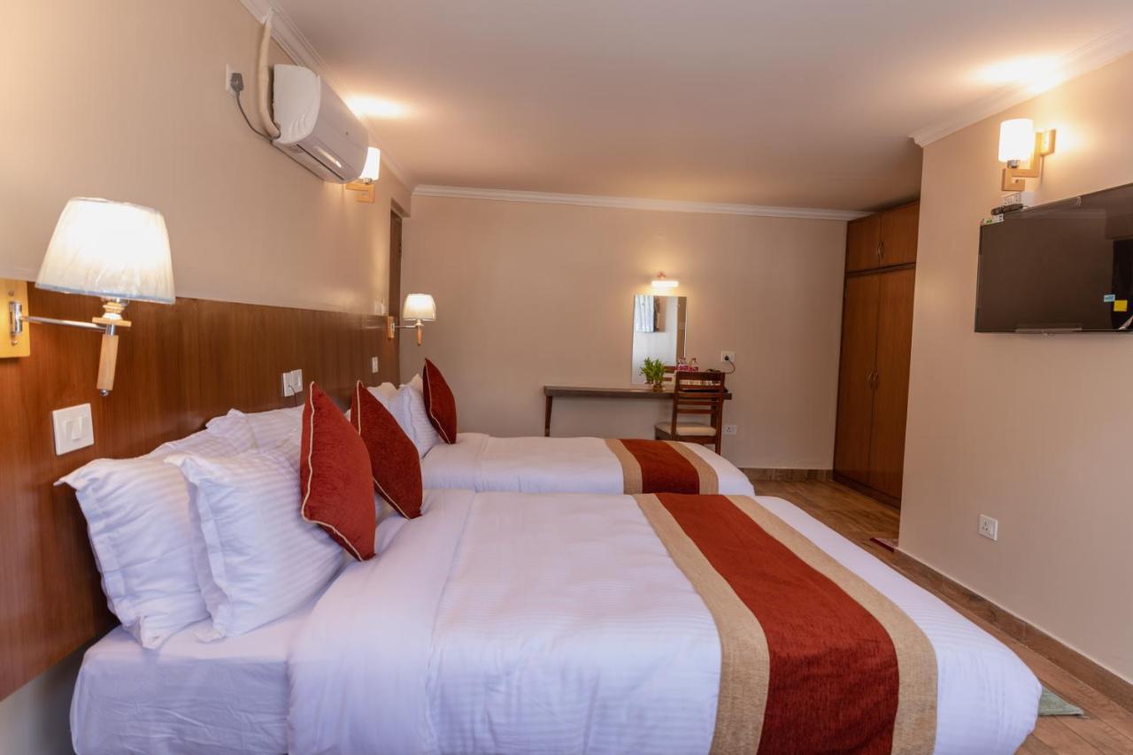 Hotel Fewa Camp Pokhara Exteriör bild