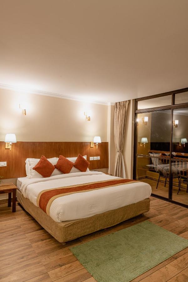 Hotel Fewa Camp Pokhara Exteriör bild