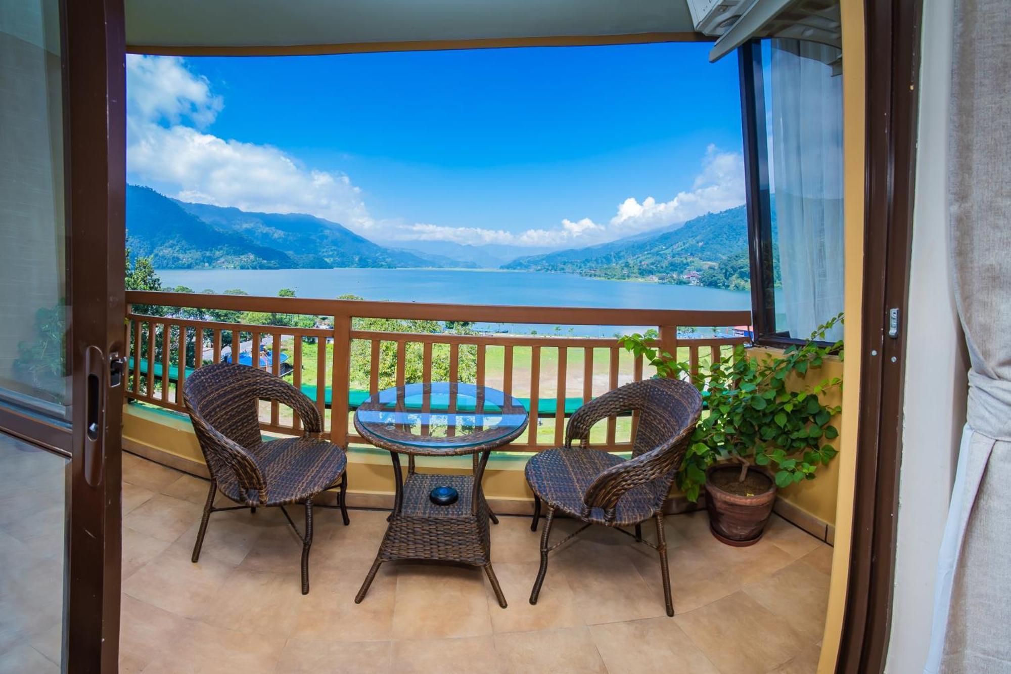 Hotel Fewa Camp Pokhara Exteriör bild