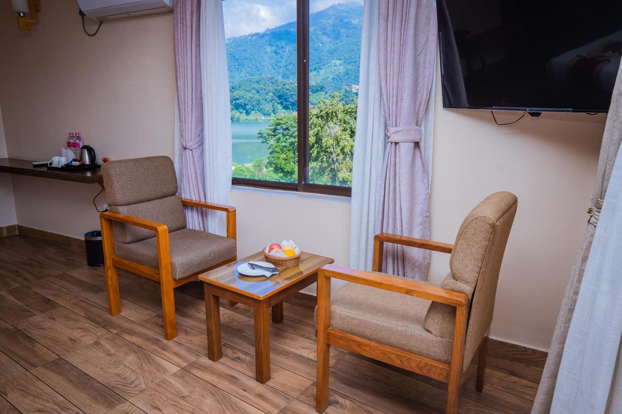 Hotel Fewa Camp Pokhara Exteriör bild