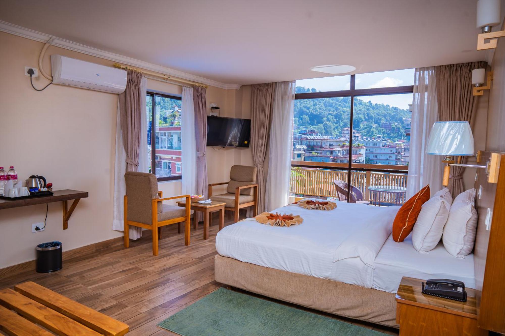 Hotel Fewa Camp Pokhara Exteriör bild
