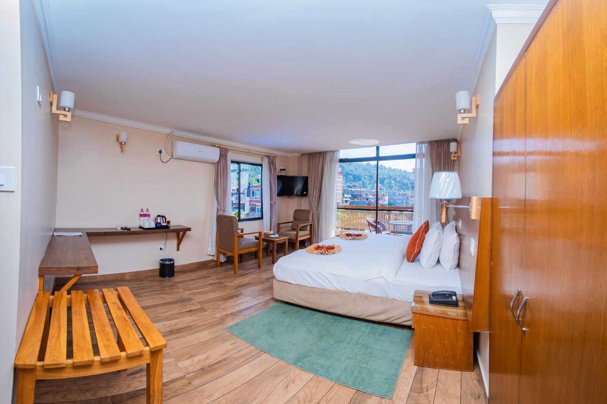 Hotel Fewa Camp Pokhara Exteriör bild
