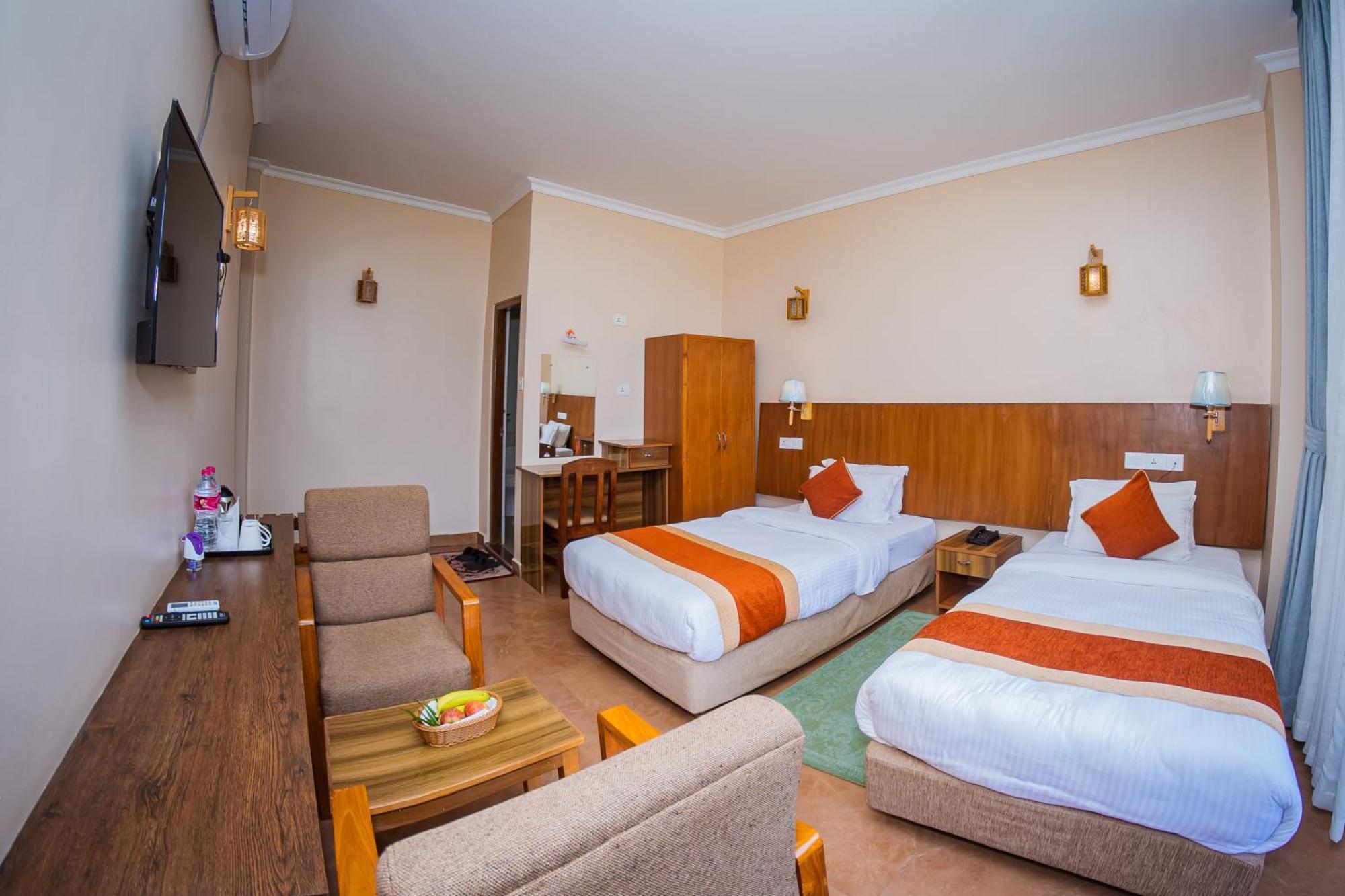 Hotel Fewa Camp Pokhara Exteriör bild
