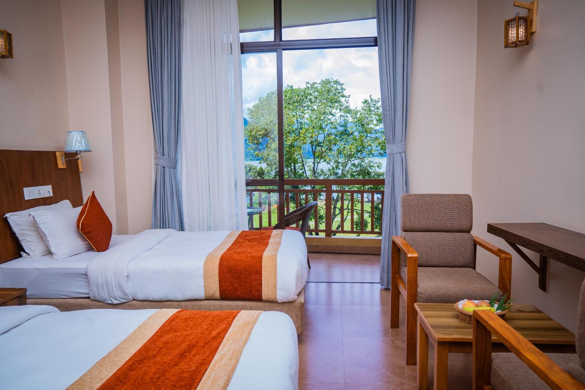 Hotel Fewa Camp Pokhara Exteriör bild